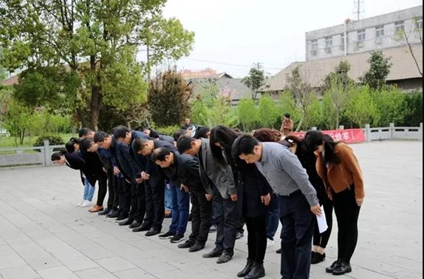 清明.jpg 清明.jpg