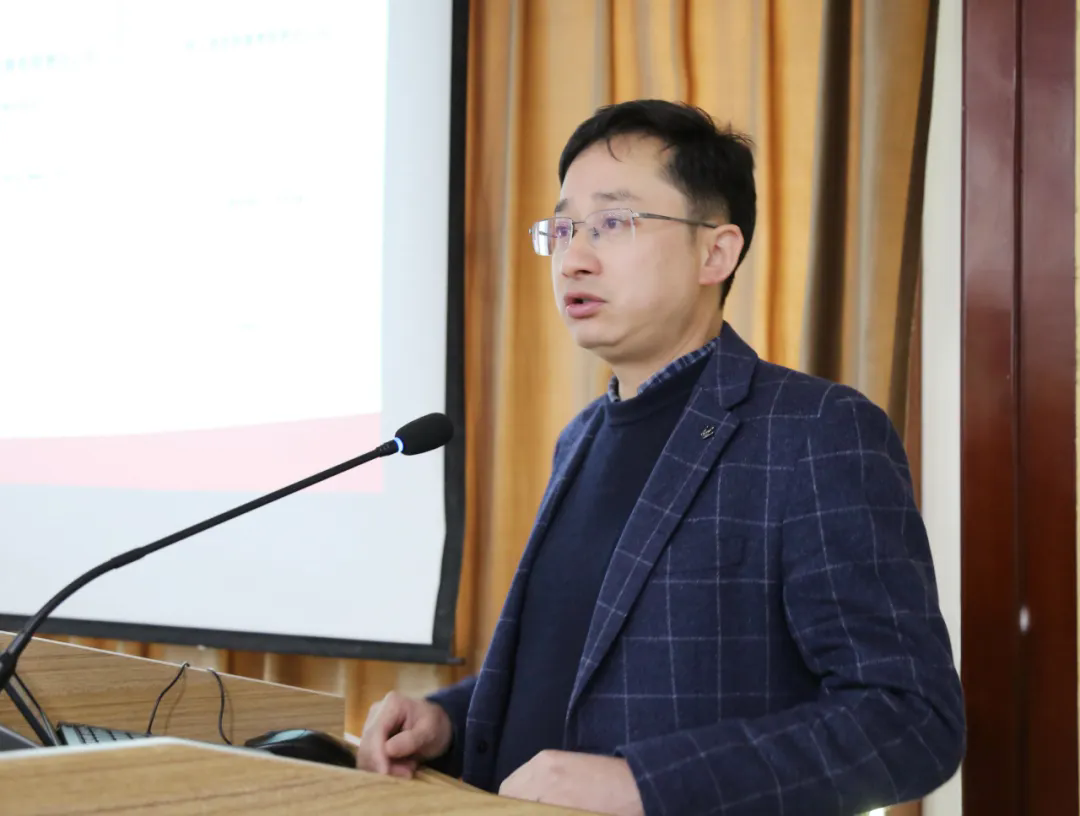 640.webp (5).png 640.webp (5).png